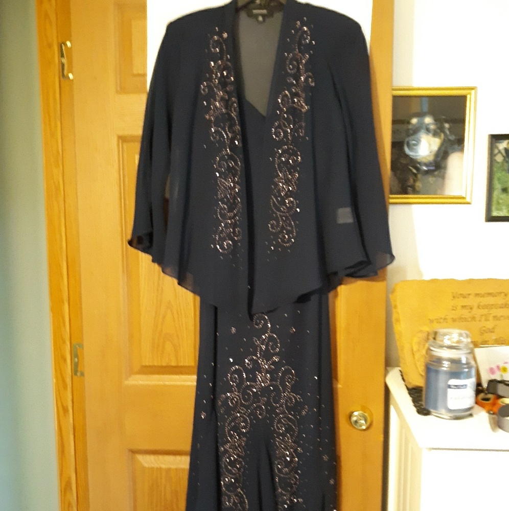 Mother of the bride dress - Picture 2 of 7